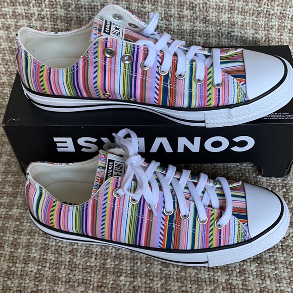 Converse Ctas OX White/Multi/Black MEN`S - Picture 2 of 16